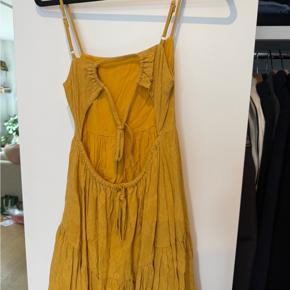 Vici Yellow Tiered Spaghetti-Strap Maxi Dress - Picture 4 of 4